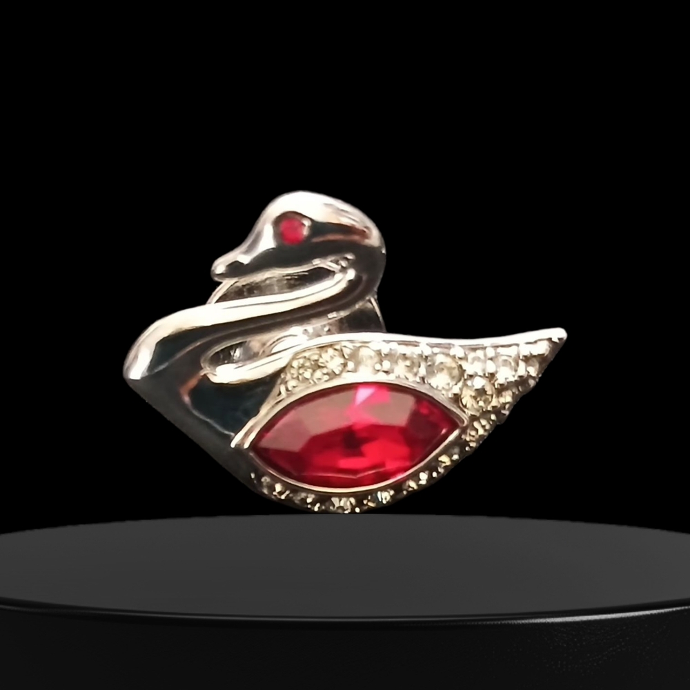 🦢 Swarovski Silver and Red Swan Brooch